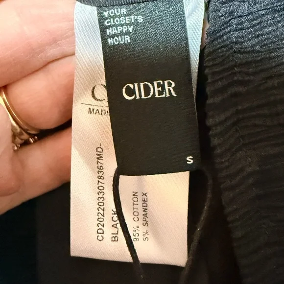 Floral Brocade Bustier dress with crinkle chiffon lined skirt - Picture 10 of 14